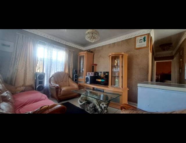 3 BEDROOM HOUSE FOR SALE IN DOBSONVILLE